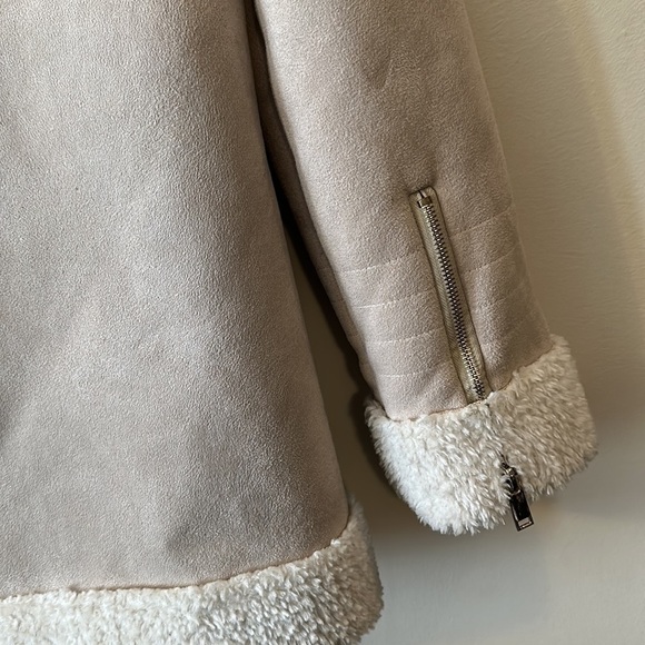 SHOW Me Your Mumu Calgary Coat in Horchata Faux Suede Cream Shearling - Picture 7 of 14